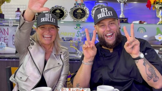 THE KELLY WILLIAMS SHOW: Full Blast Flavor and Fun with Chef Machete - Season 3, Episode 14